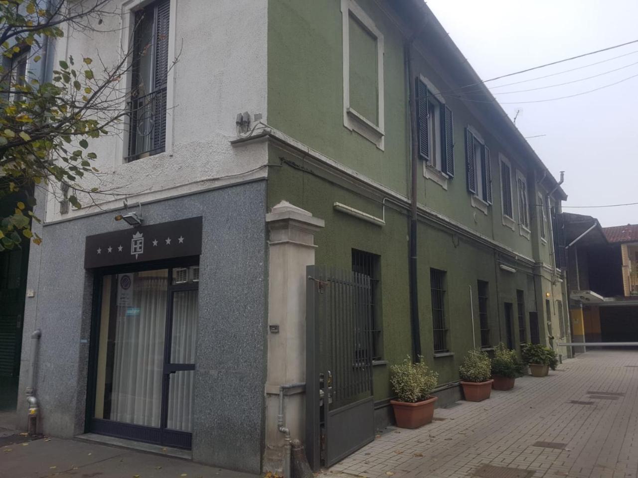 Bed Rho Stazione Bed & Breakfast Luaran gambar
