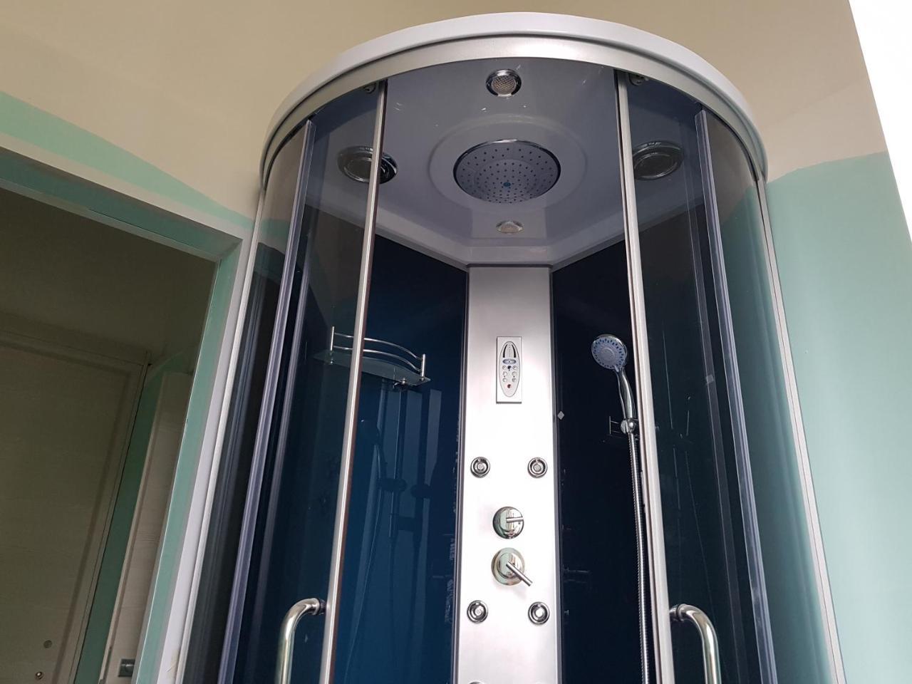 Bed Rho Stazione Bed & Breakfast Luaran gambar